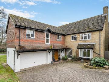 6 bedroom detached house for sale