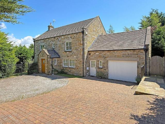 6 bedroom detached house for sale
