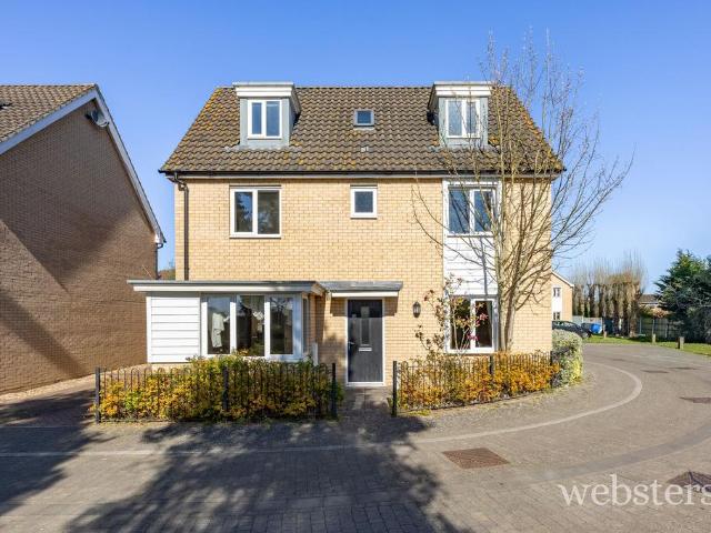 6 bedroom detached house for sale
