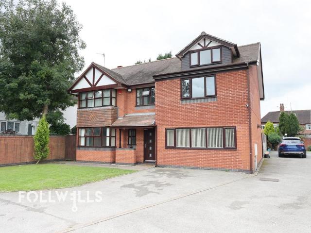 6 bedroom detached house for sale