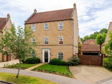 6 bedroom detached house for sale