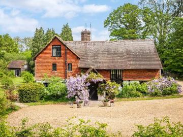 6 bedroom detached house for sale