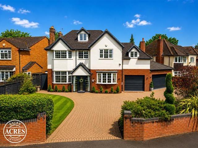 6 bedroom detached house for sale