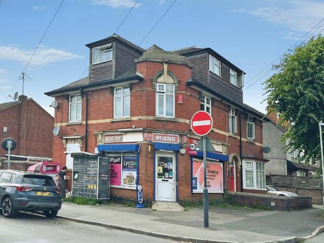 6 bedroom detached house for sale