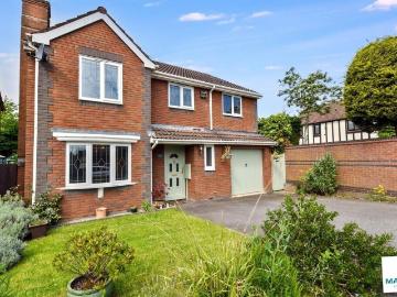 6 bedroom detached house for sale