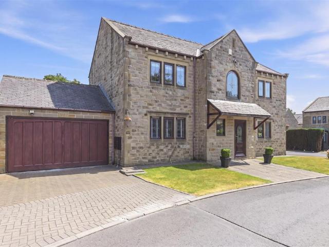 6 bedroom detached house for sale