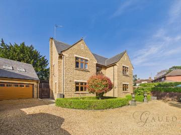 6 bedroom detached house for sale