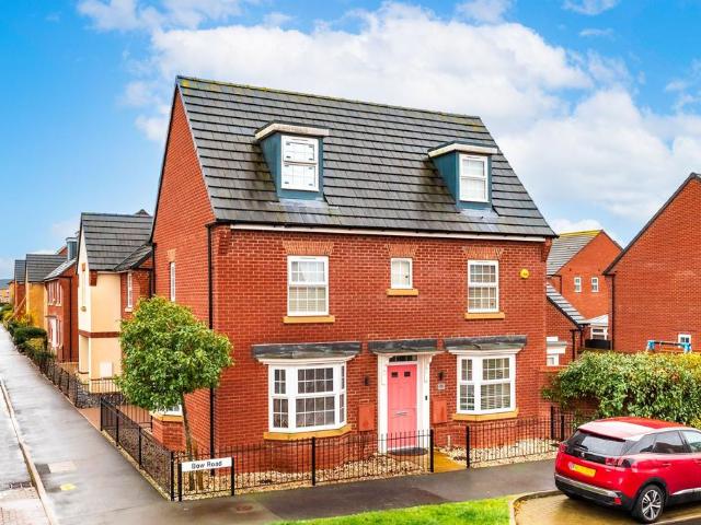 6 bedroom detached house for sale
