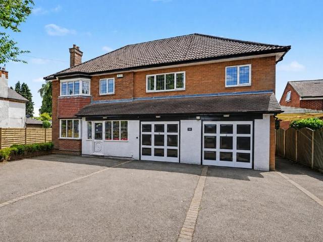 6 bedroom detached house for sale