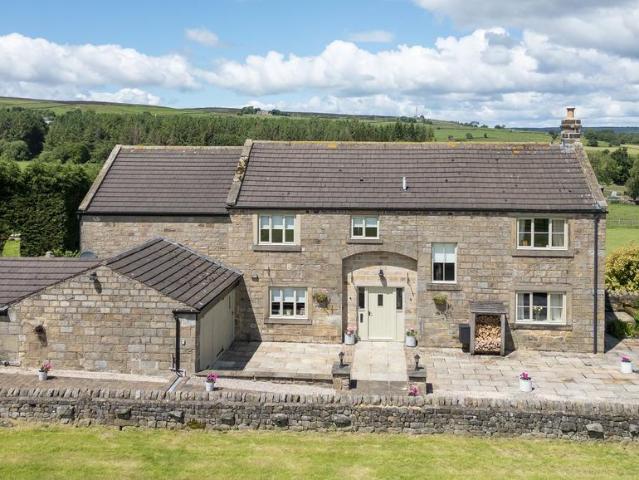 6 bedroom detached house for sale