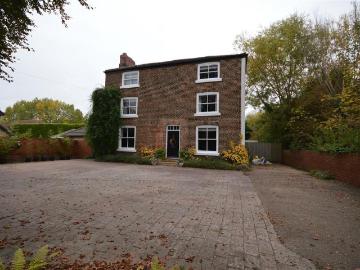 6 bedroom detached house for sale