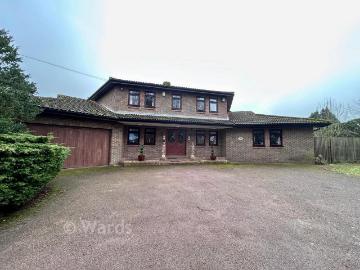 6 bedroom detached house for sale