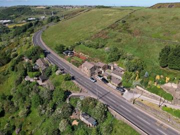 6 bedroom detached house for sale