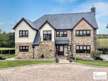 6 bedroom detached house for sale