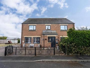 North East, North England - Equipped kitchen