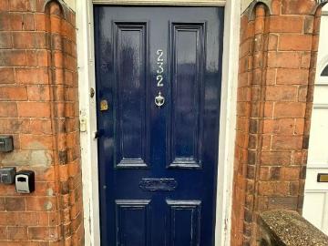 6 bedroom detached house for sale