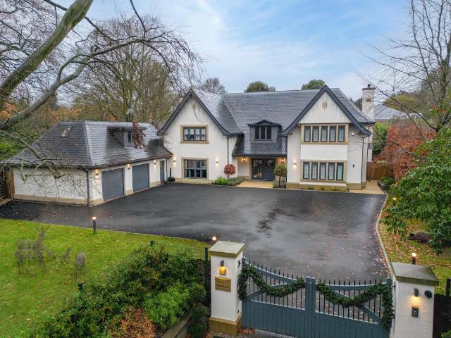 6 bedroom detached house to rent