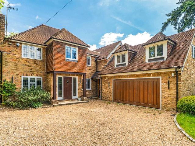 6 bedroom detached house to rent