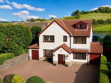 6 bedroom detached house to rent