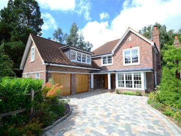 6 bedroom detached house to rent