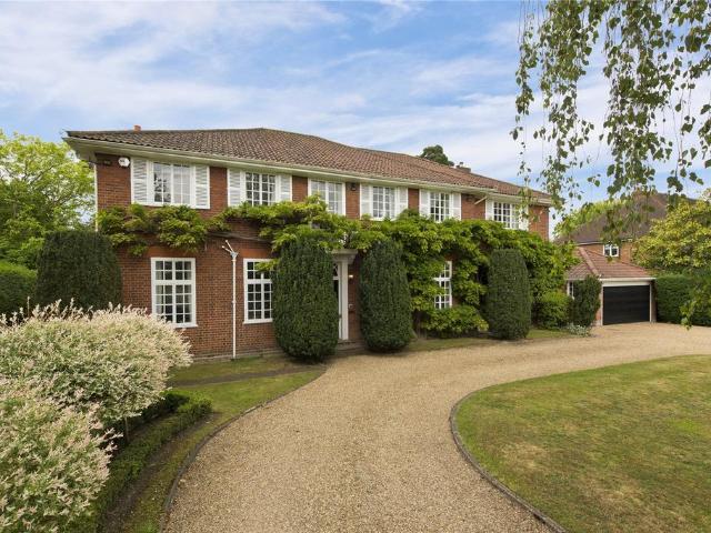 6 bedroom detached house to rent