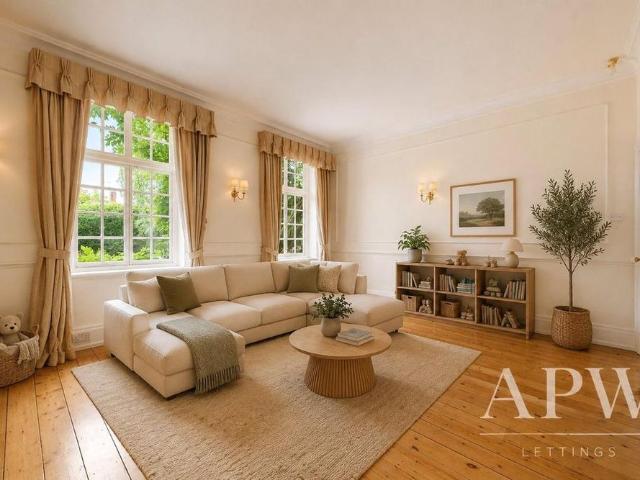 6 bedroom detached house to rent