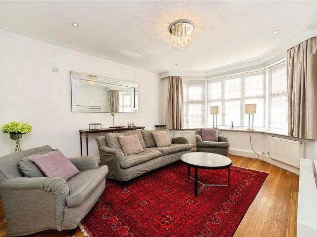 6 bedroom detached house to rent