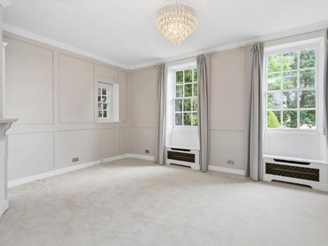 6 bedroom detached house to rent