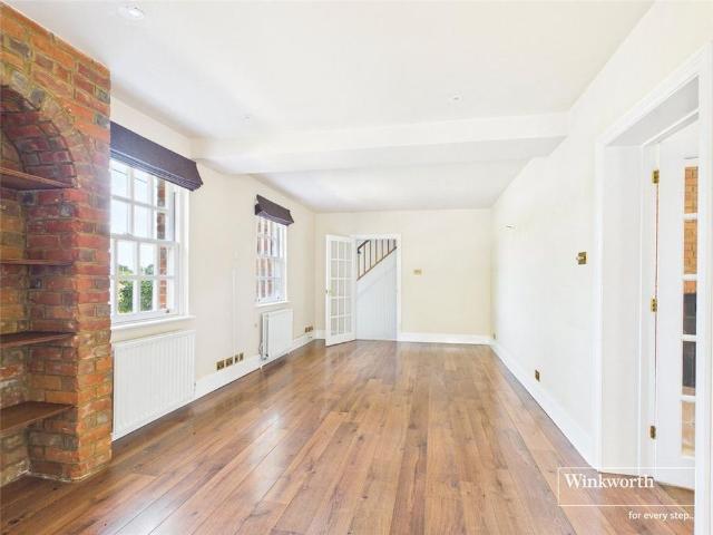 6 bedroom detached house to rent