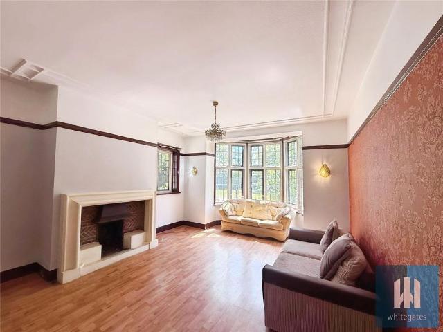 6 bedroom detached house to rent