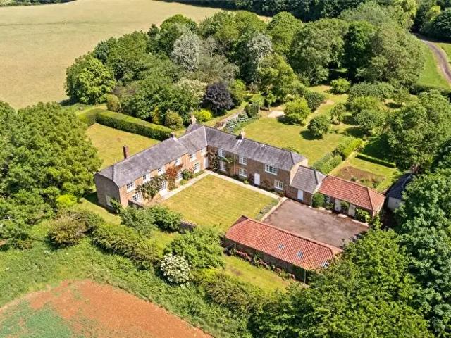 6 Bedroom Detached House To Rent In Bottom Farm, Eaton, NG32