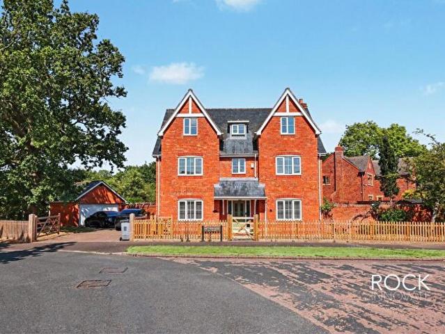6 Bedroom Detached House To Rent In Hitherside, Dickens Heath, Solihull, B90