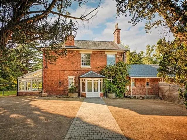 6 Bedroom Detached House To Rent In Mitre Drive, Repton, Derby, DE65