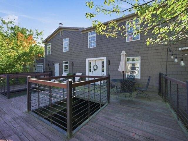 6 bedroom, Derry NH 03038 105516340