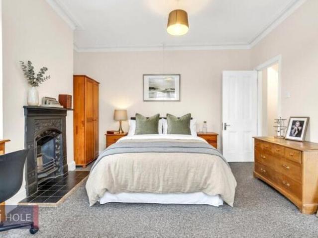 6 bedroom end of terrace house for rent in Downend Road, Horfield, Bristol, BS7