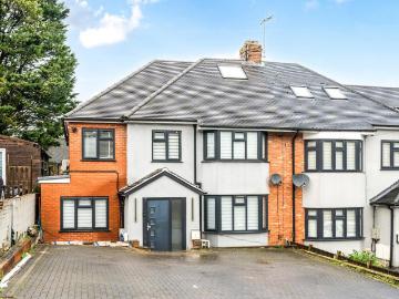 6 bedroom end of terrace house for sale