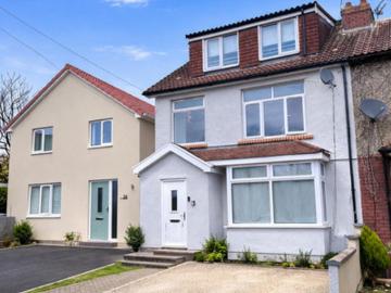 6 bedroom end of terrace house to rent
