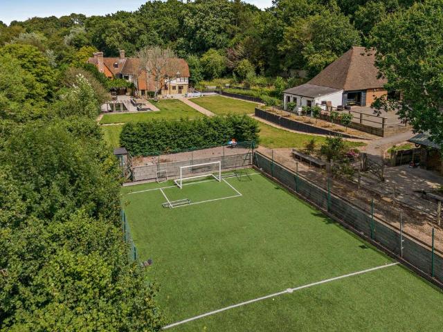 6 bedroom equestrian facility for sale