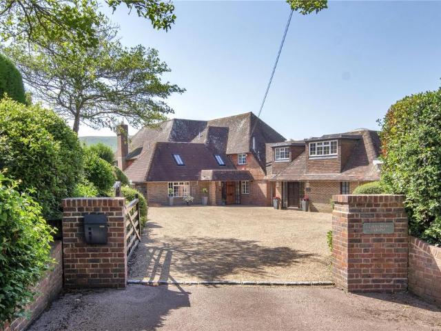 6 bedroom equestrian facility for sale