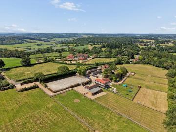 6 bedroom equestrian facility for sale