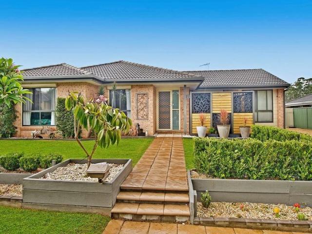 6 Bedroom Family Home!