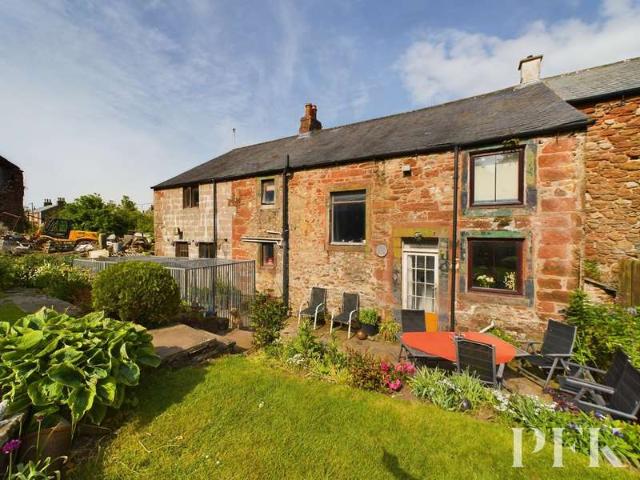 6 Bedroom Farm House Character Property