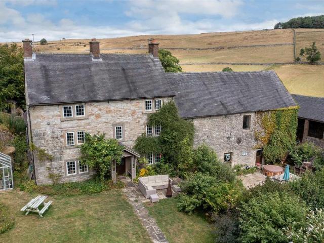 6 bedroom farm house for sale