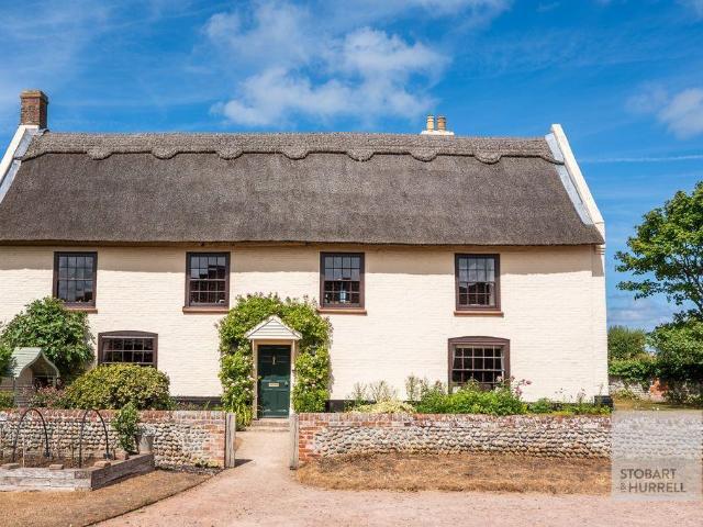 6 bedroom farm house for sale