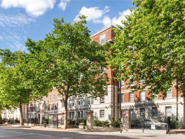 6 Bedroom Flat