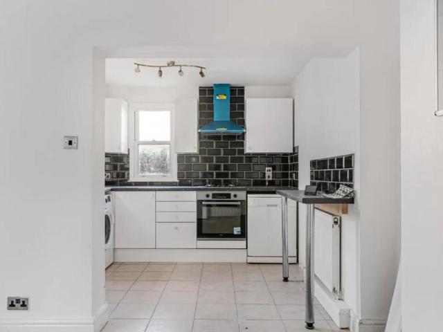 6 bedroom house to rent