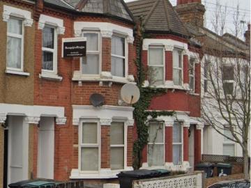 6 bedroom flat for sale