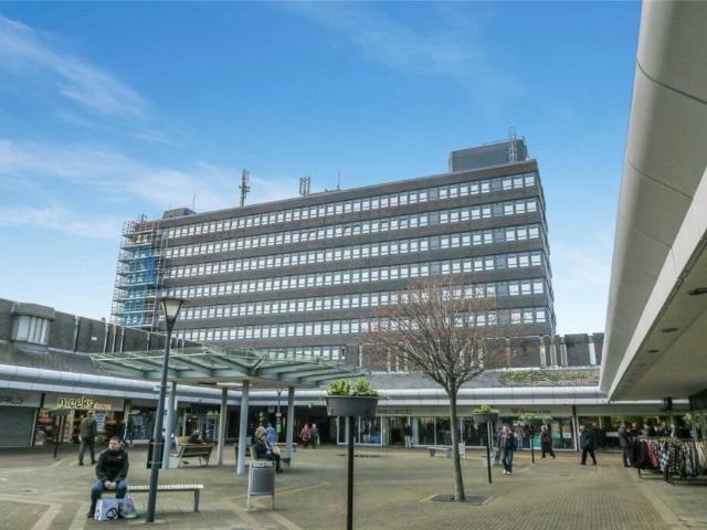 6 bedroom flat for sale