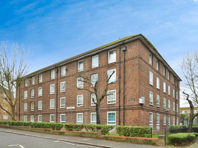 6 bedroom flat for sale
