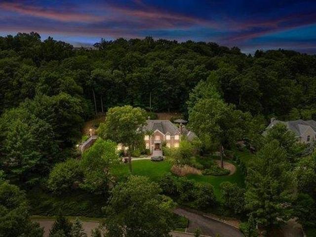 6 bedroom, Franklin Lakes NJ 07417 105205919